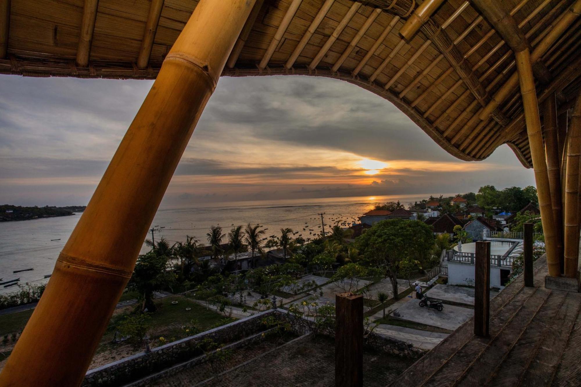 Nusa View - Oceanfront Rentals Lembongan Exterior foto